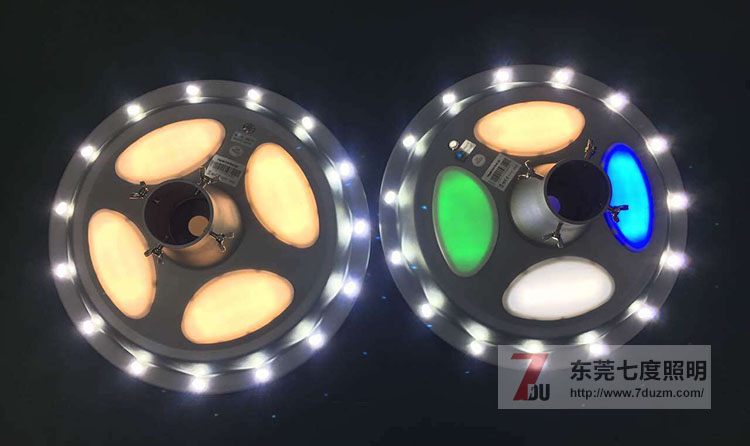 东莞七度照明UFO飞碟型一体化太阳能LED庭院灯亮灯图片展示