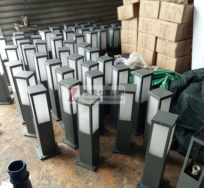 东莞七度照明草坪灯生产成品实拍图片